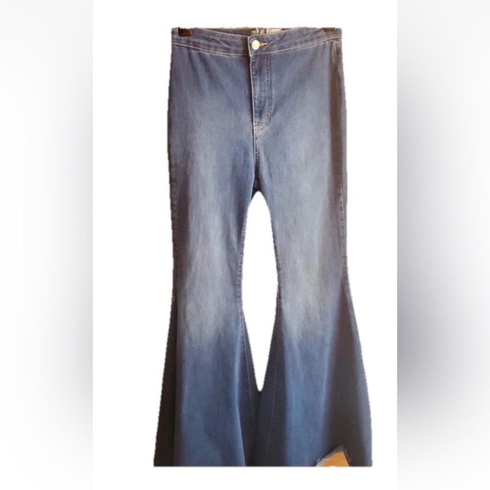We The Free Flared Bell Bottom Jeans Size 27